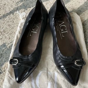 AGL Black ballerina leather flats. Size 8 (38 EUR)